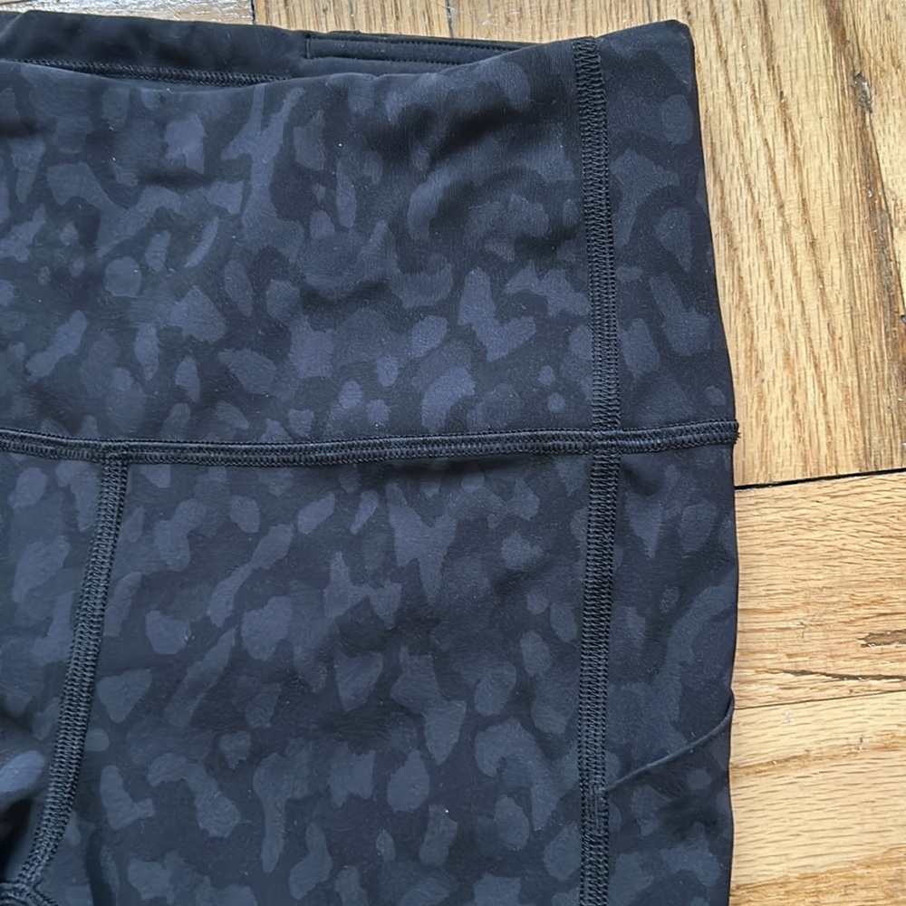 Lululemon Pace Rival High Rise Crop 22” - Picture 2 of 4